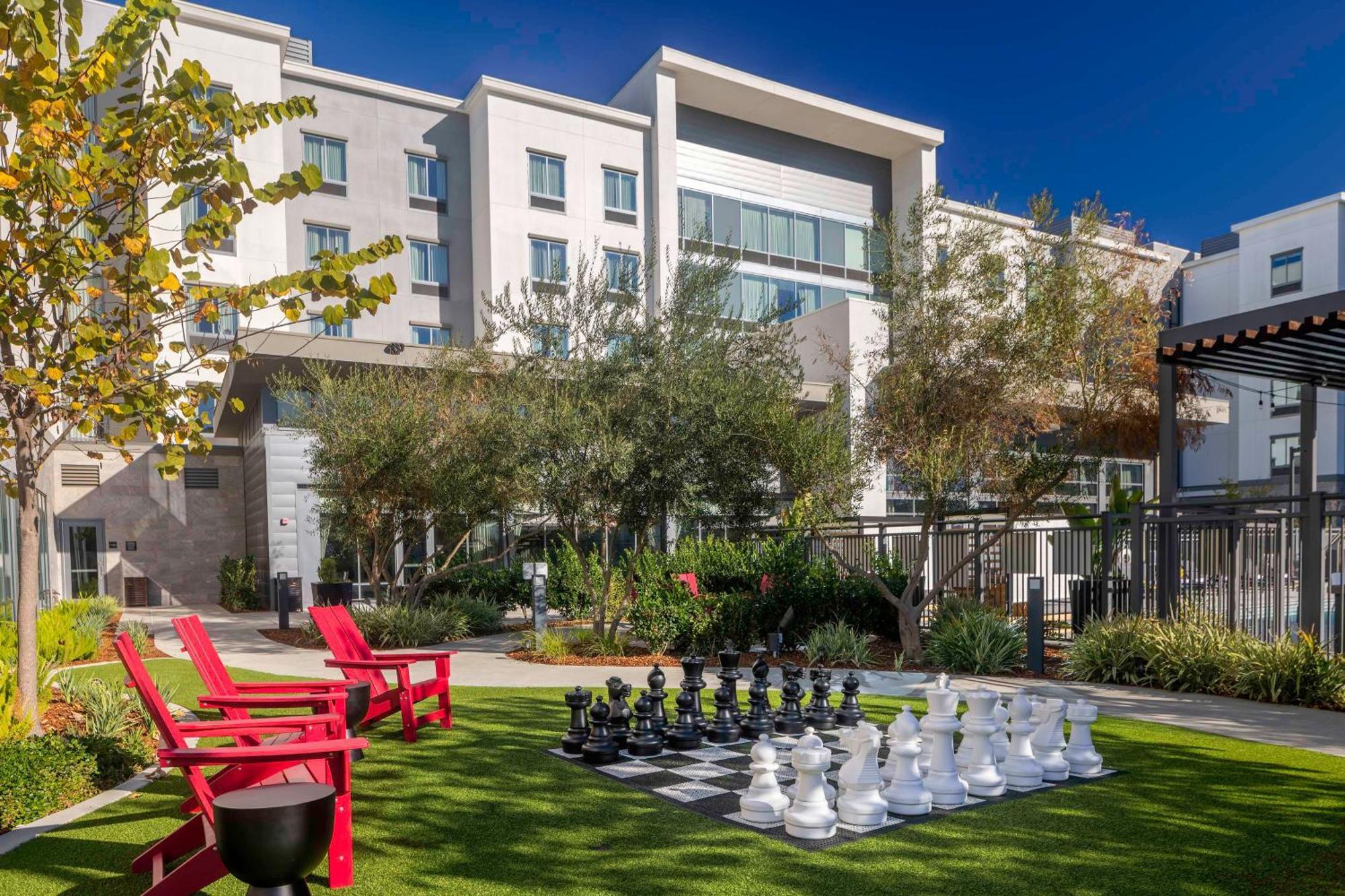 Homewood Suites By Hilton Long Beach Airport Buitenkant foto