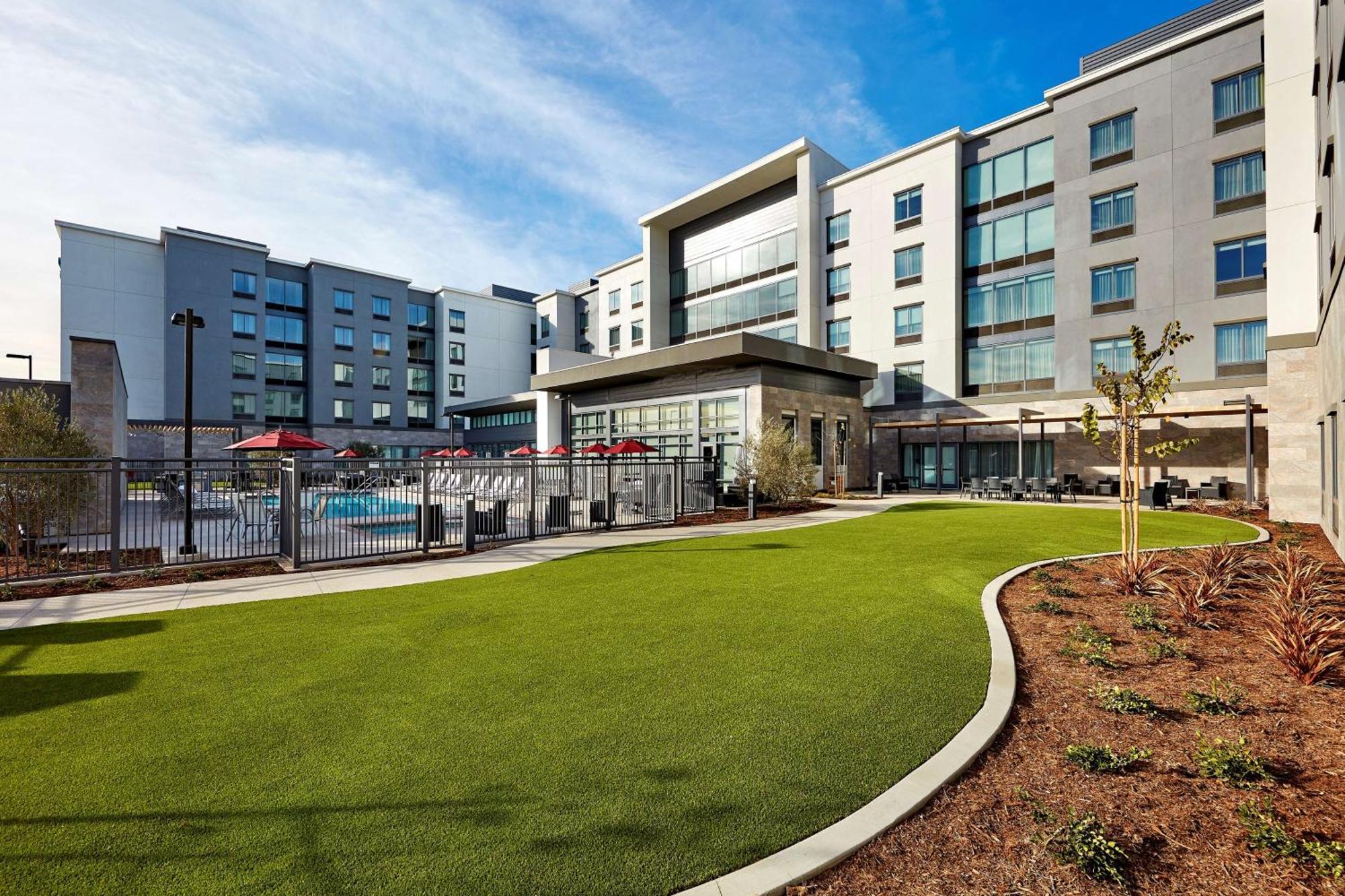 Homewood Suites By Hilton Long Beach Airport Buitenkant foto